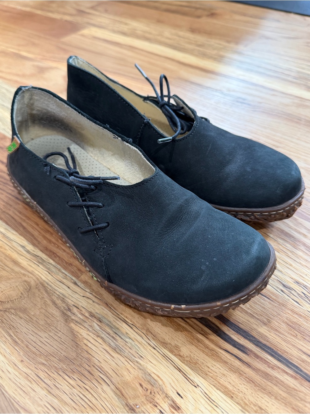 El Naturalista Leather shoes